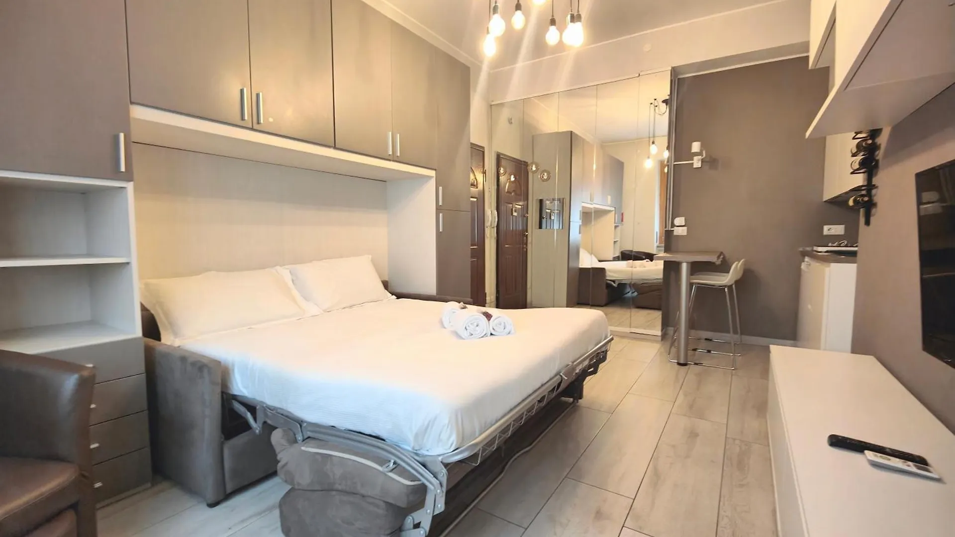 Zuretti Cozy Apartment ミラノ 0*,  イタリア
